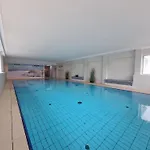 Terrassenhaus, 30 *