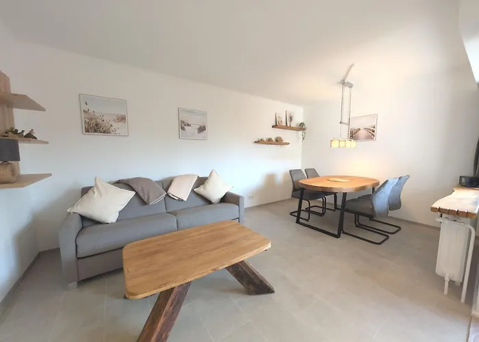 Terrassenhaus, 30 *